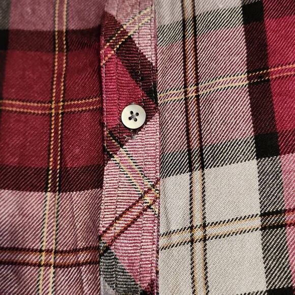 Intro Women's Plus Size 1X V Neck Button Front Maroon Plaid Flannel Top - Picture 2 of 12